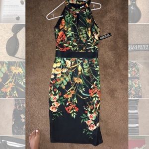 Floral classy dress.